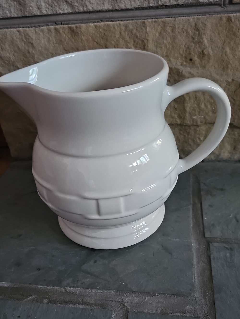 Longaberger Pottery Woven Traditions Ivory Stoneware 2 QT 64 oz Pitcher #33804